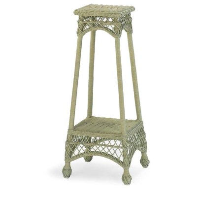Vineyards Pedestal Stand